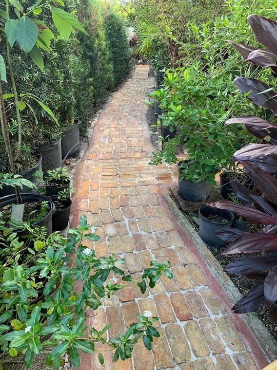 For Sale: $845,000 (4 beds, 3 baths, 2142 Square Feet)