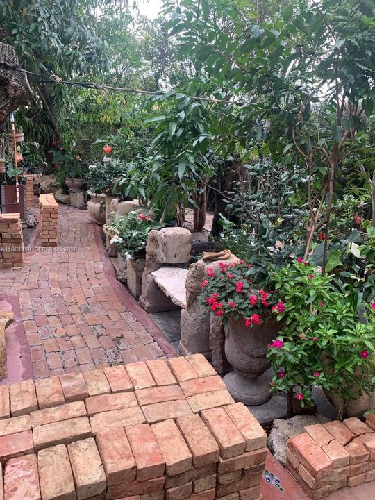 For Sale: $845,000 (4 beds, 3 baths, 2142 Square Feet)