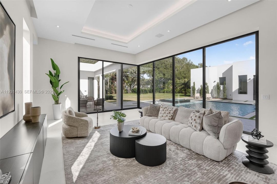 For Sale: $5,495,000 (5 beds, 6 baths, 0 Square Feet)