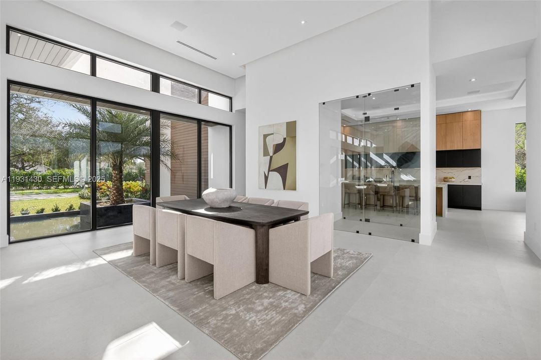 For Sale: $5,495,000 (5 beds, 6 baths, 0 Square Feet)