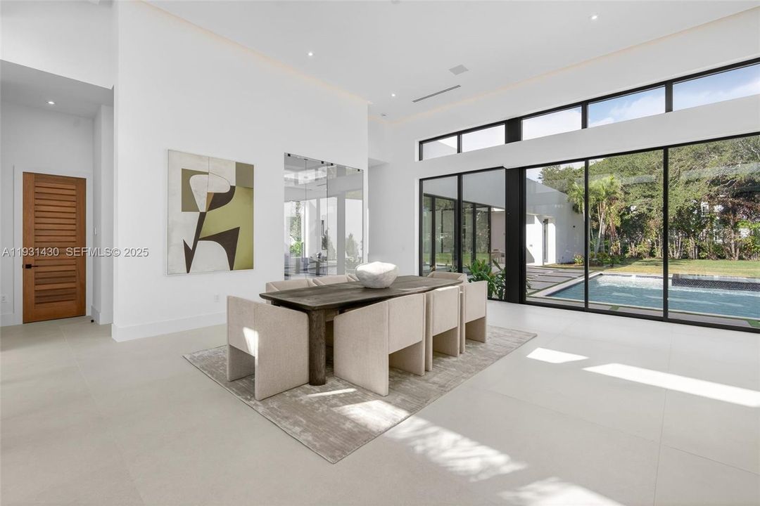 For Sale: $5,495,000 (5 beds, 6 baths, 0 Square Feet)