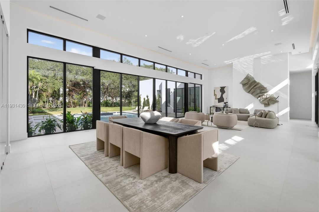 For Sale: $5,495,000 (5 beds, 6 baths, 0 Square Feet)