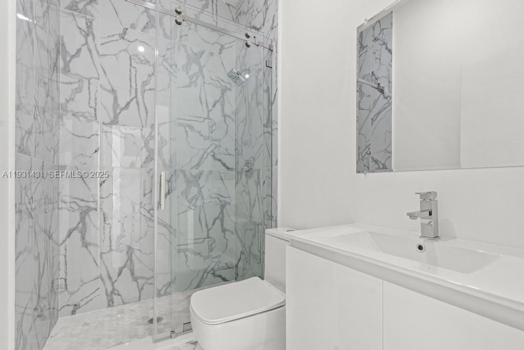 For Sale: $649,000 (3 beds, 2 baths, 1470 Square Feet)