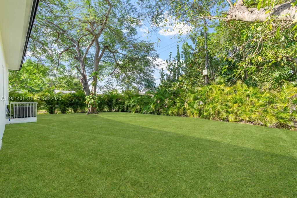 For Sale: $649,000 (3 beds, 2 baths, 1470 Square Feet)