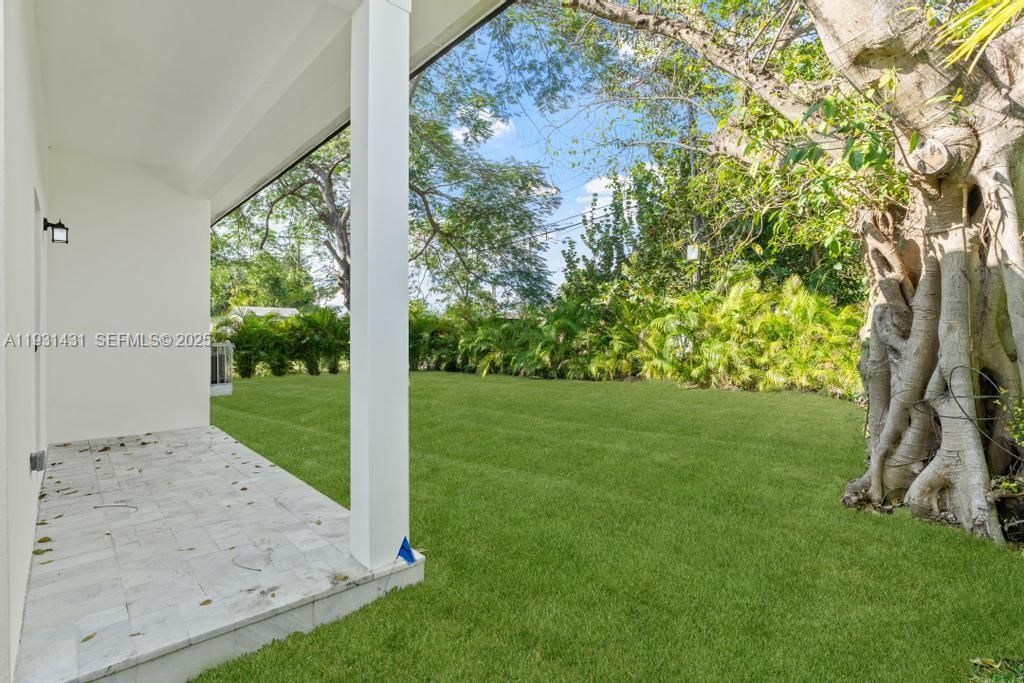 For Sale: $649,000 (3 beds, 2 baths, 1470 Square Feet)