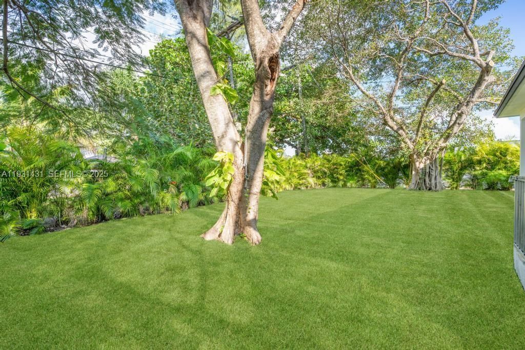 For Sale: $649,000 (3 beds, 2 baths, 1470 Square Feet)