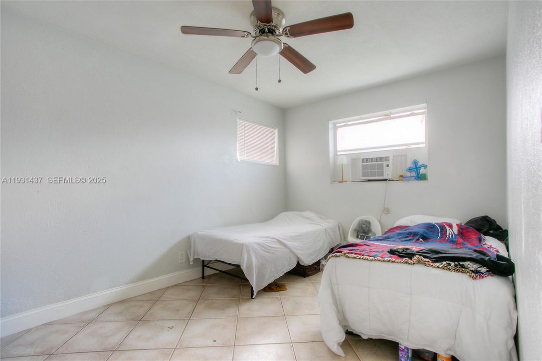 En Venta: $475,000 (0 camas, 0 baños, 1671 Pies cuadrados)