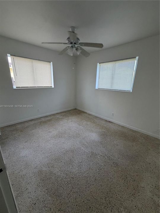 For Rent: $1,700 (2 beds, 1 baths, 1643 Square Feet)