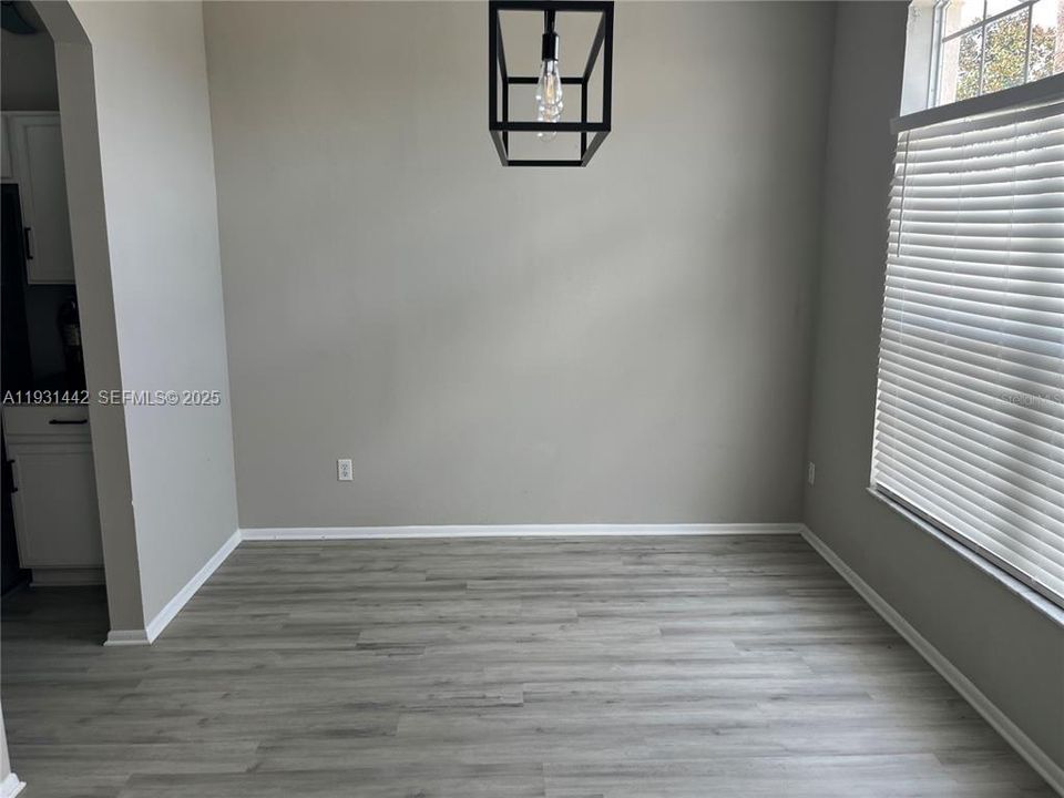 En Renta: $2,990 (6 camas, 4 baños, 2800 Pies cuadrados)