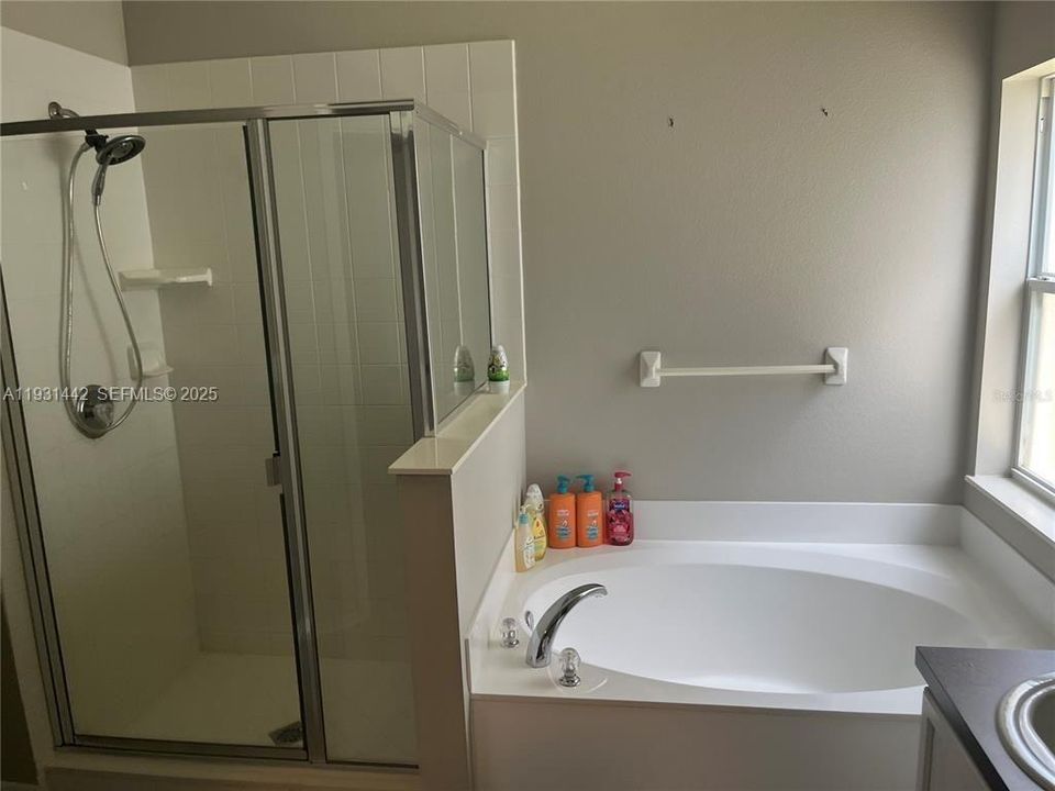 En Renta: $2,990 (6 camas, 4 baños, 2800 Pies cuadrados)