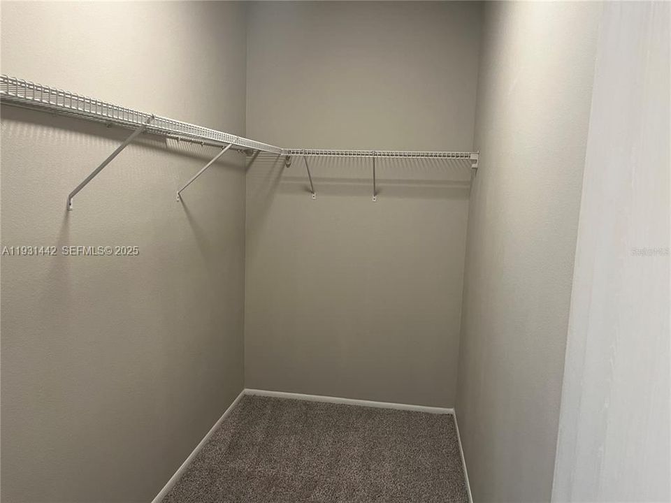 En Renta: $2,990 (6 camas, 4 baños, 2800 Pies cuadrados)