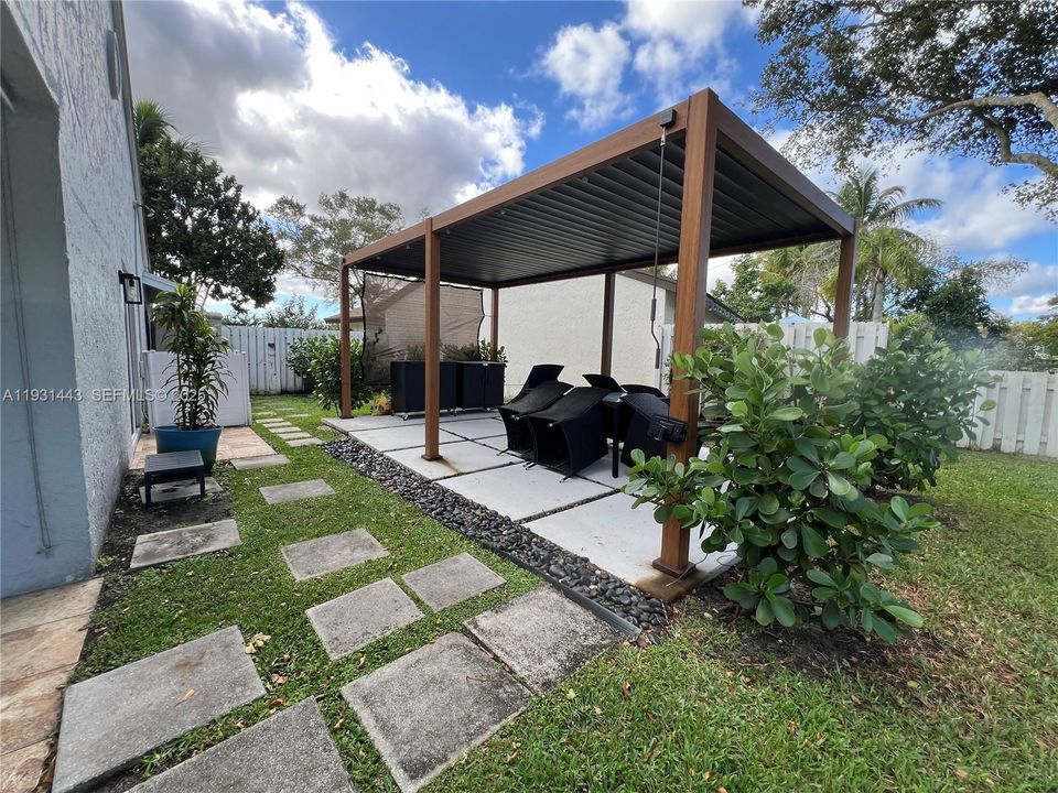 pergola for entertaining