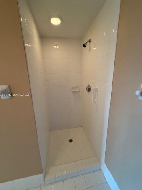 待售: $525,000 (2 贝兹, 2 浴室, 966 平方英尺)