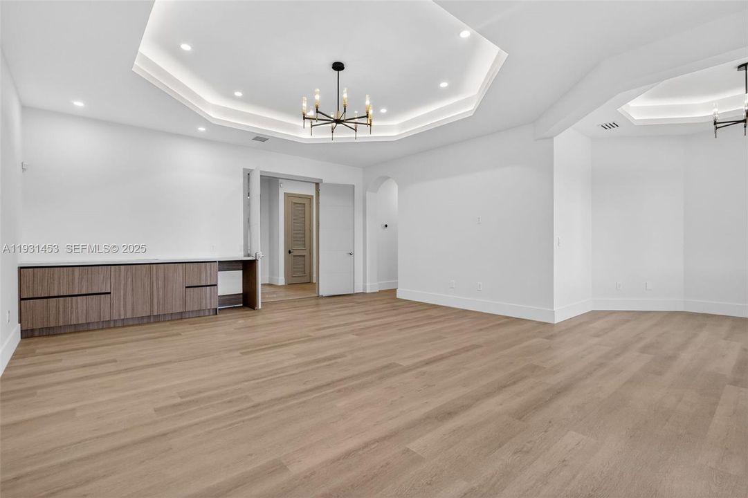 На продажу: $6,950,000 (6 спален, 7 ванн, 9234 Квадратных фут)