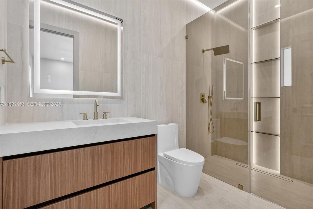 На продажу: $6,950,000 (6 спален, 7 ванн, 9234 Квадратных фут)