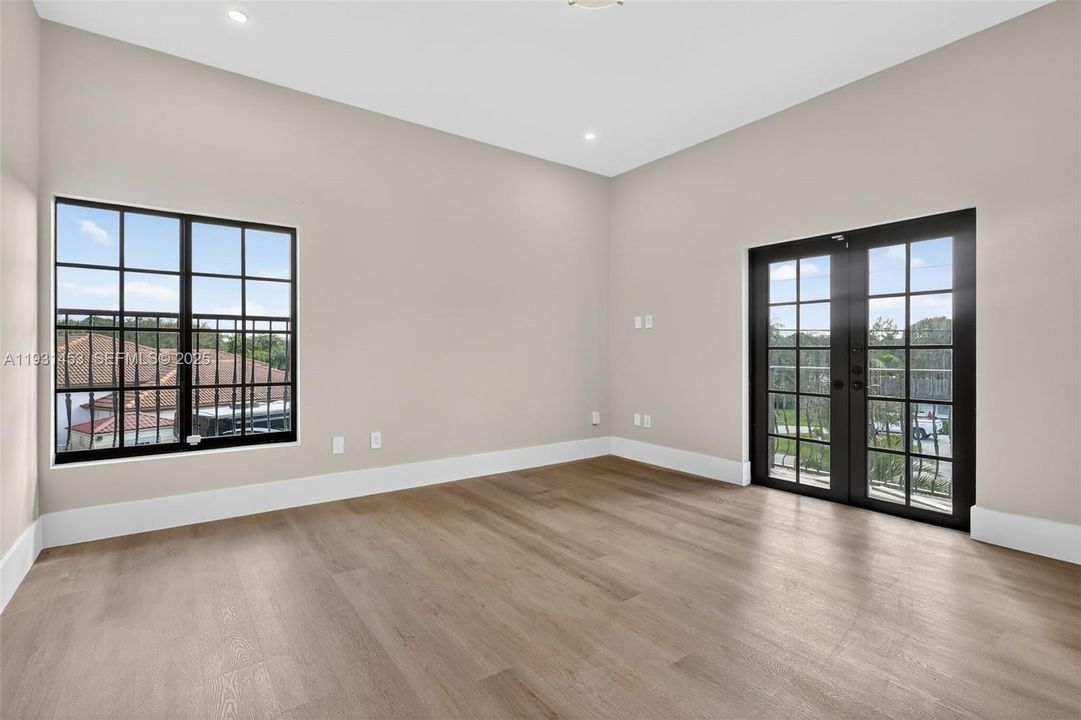 На продажу: $6,950,000 (6 спален, 7 ванн, 9234 Квадратных фут)