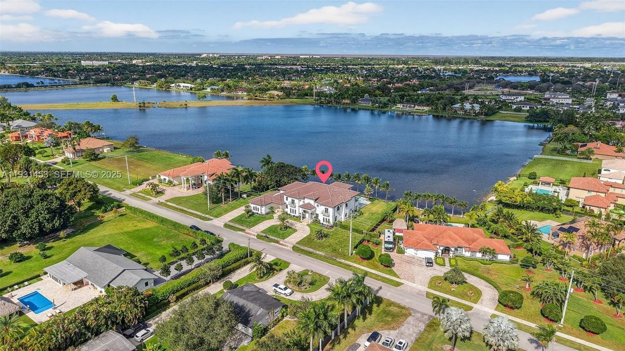 На продажу: $6,950,000 (6 спален, 7 ванн, 9234 Квадратных фут)