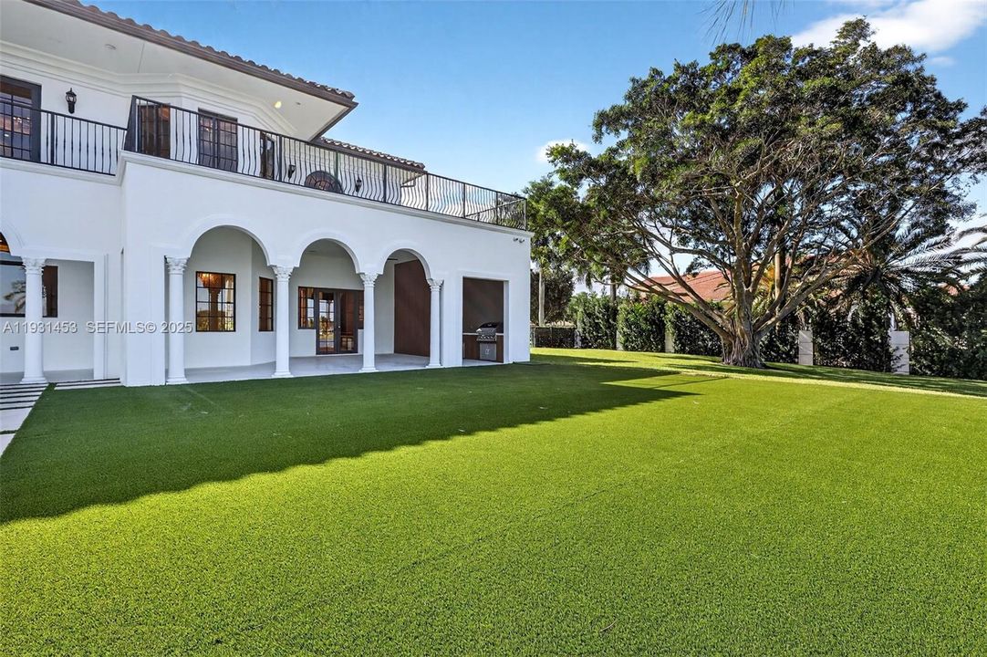 На продажу: $6,950,000 (6 спален, 7 ванн, 9234 Квадратных фут)