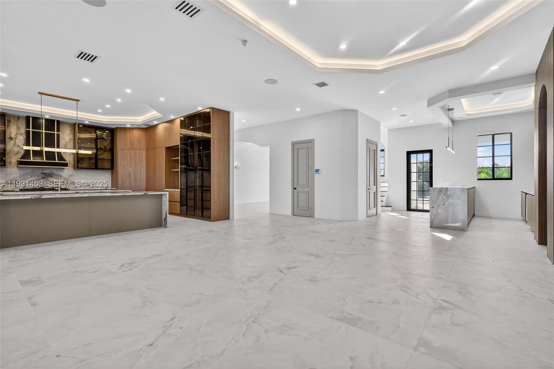 На продажу: $6,950,000 (6 спален, 7 ванн, 9234 Квадратных фут)