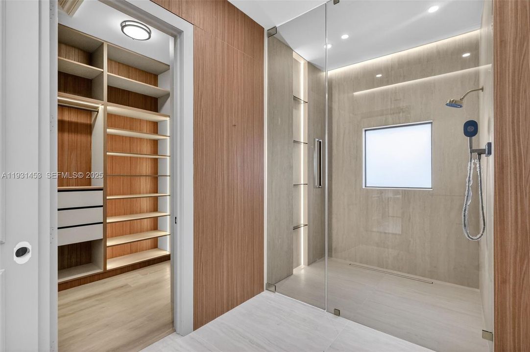 На продажу: $6,950,000 (6 спален, 7 ванн, 9234 Квадратных фут)