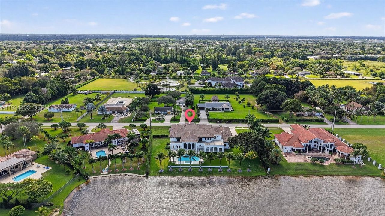 На продажу: $6,950,000 (6 спален, 7 ванн, 9234 Квадратных фут)