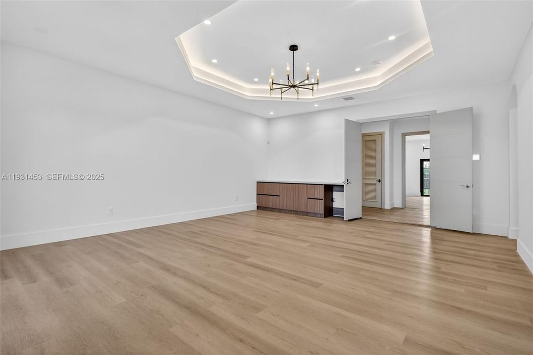 На продажу: $6,950,000 (6 спален, 7 ванн, 9234 Квадратных фут)