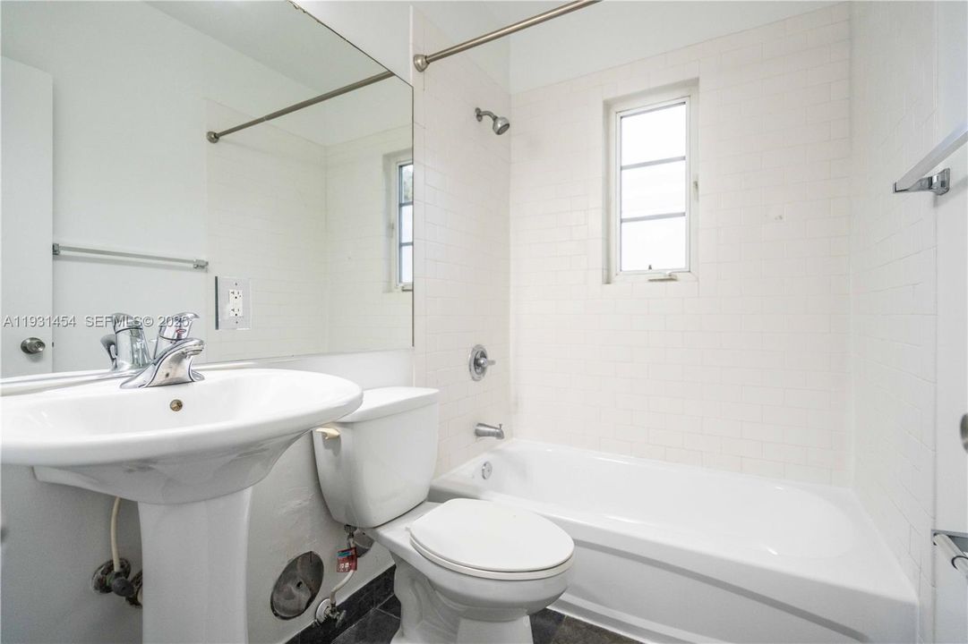 En Renta: $2,150 (1 camas, 1 baños, 650 Pies cuadrados)