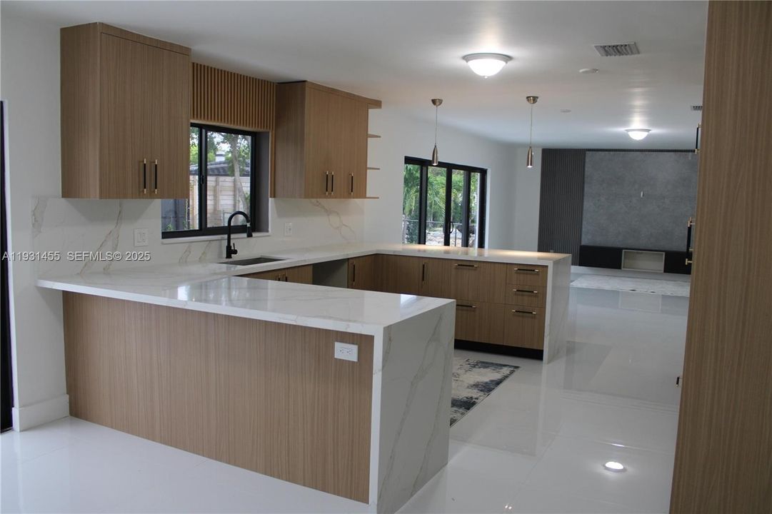 For Sale: $857,000 (3 beds, 2 baths, 1612 Square Feet)