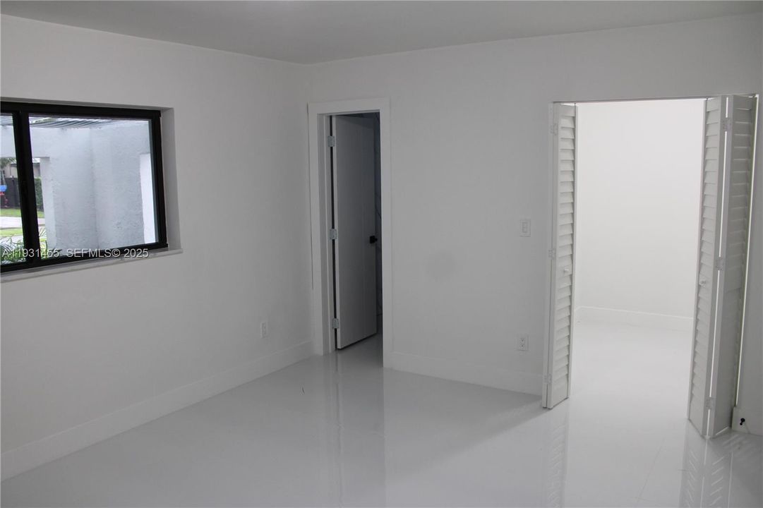 For Sale: $857,000 (3 beds, 2 baths, 1612 Square Feet)