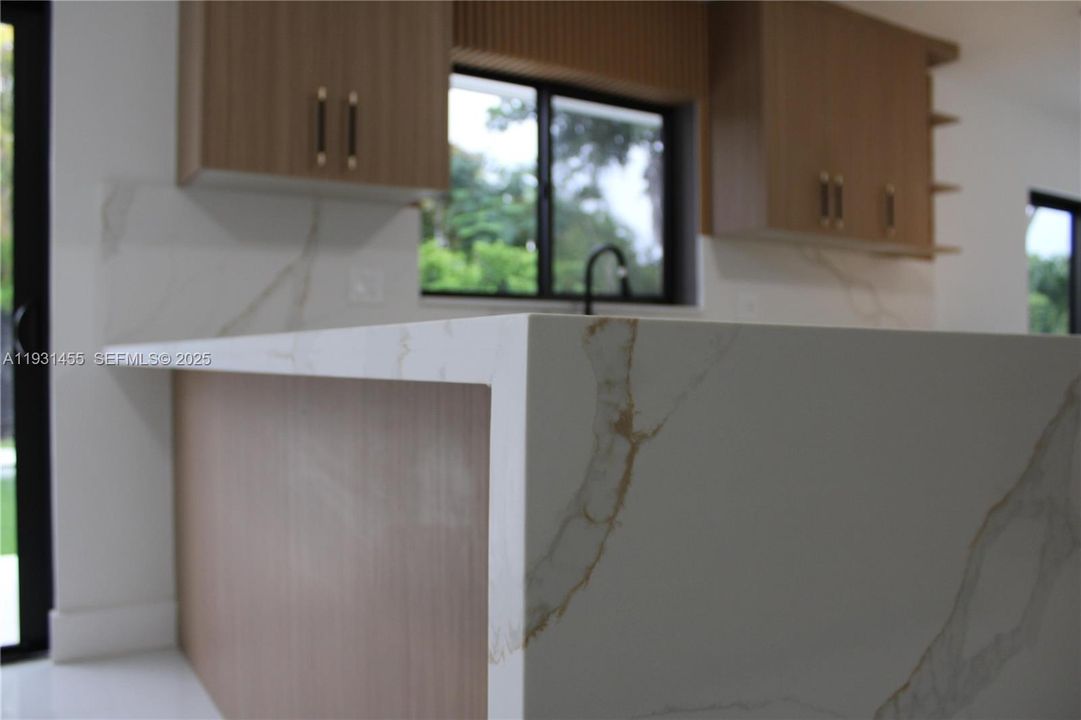 For Sale: $857,000 (3 beds, 2 baths, 1612 Square Feet)