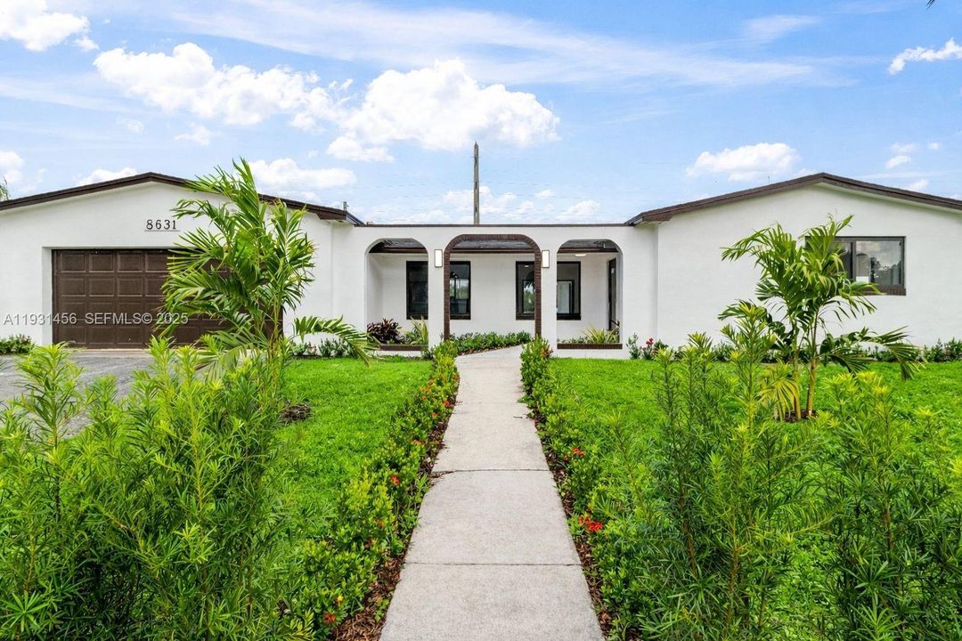 На продажу: $685,000 (3 спален, 2 ванн, 1776 Квадратных фут)