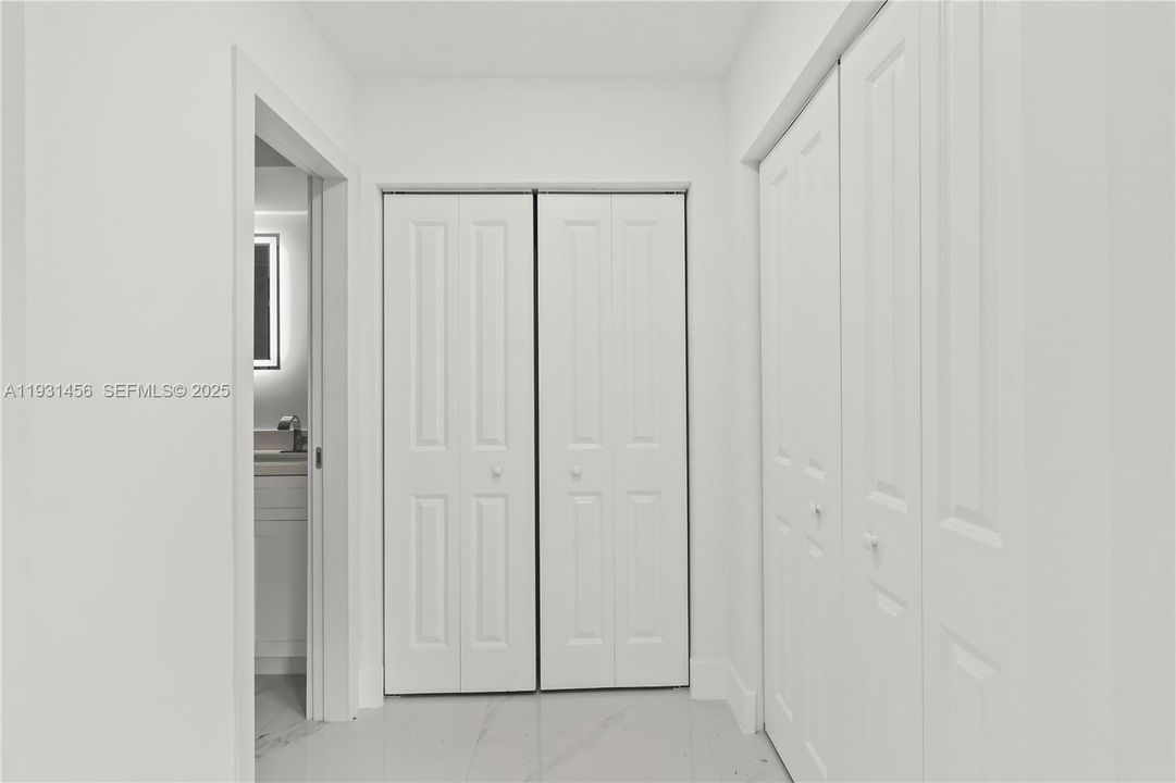 На продажу: $685,000 (3 спален, 2 ванн, 1776 Квадратных фут)