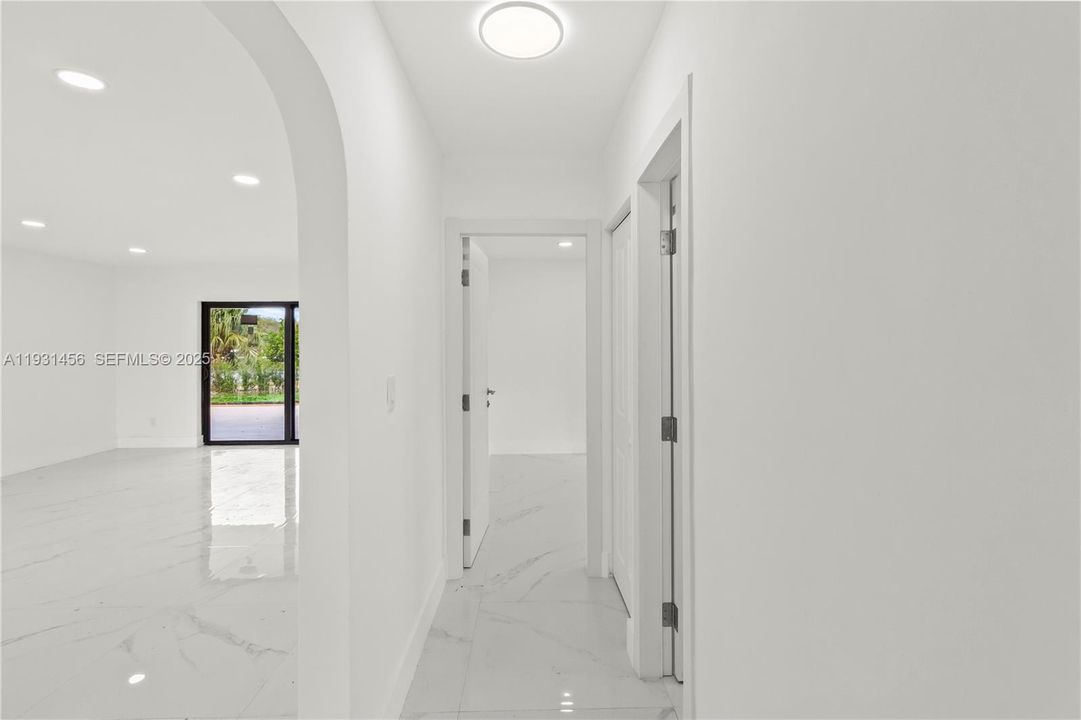 На продажу: $685,000 (3 спален, 2 ванн, 1776 Квадратных фут)