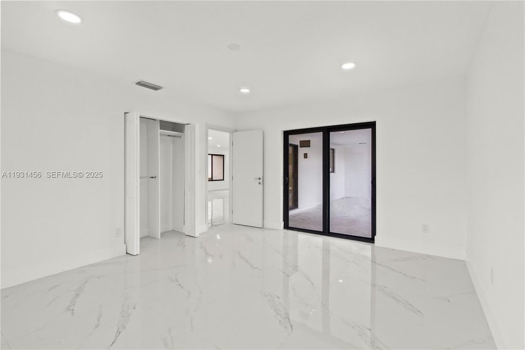 На продажу: $685,000 (3 спален, 2 ванн, 1776 Квадратных фут)