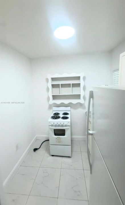 For Rent: $1,199 (0 beds, 1 baths, 1527 Square Feet)