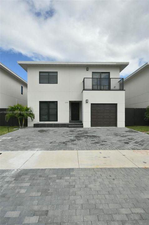 For Rent: $3,850 (5 beds, 3 baths, 1810 Square Feet)