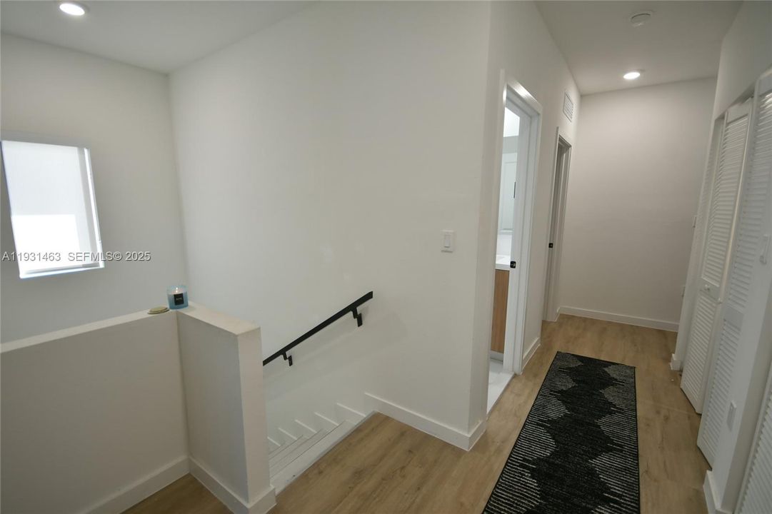 For Rent: $3,850 (5 beds, 3 baths, 1810 Square Feet)