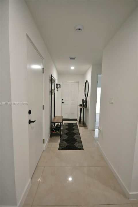 For Rent: $3,850 (5 beds, 3 baths, 1810 Square Feet)