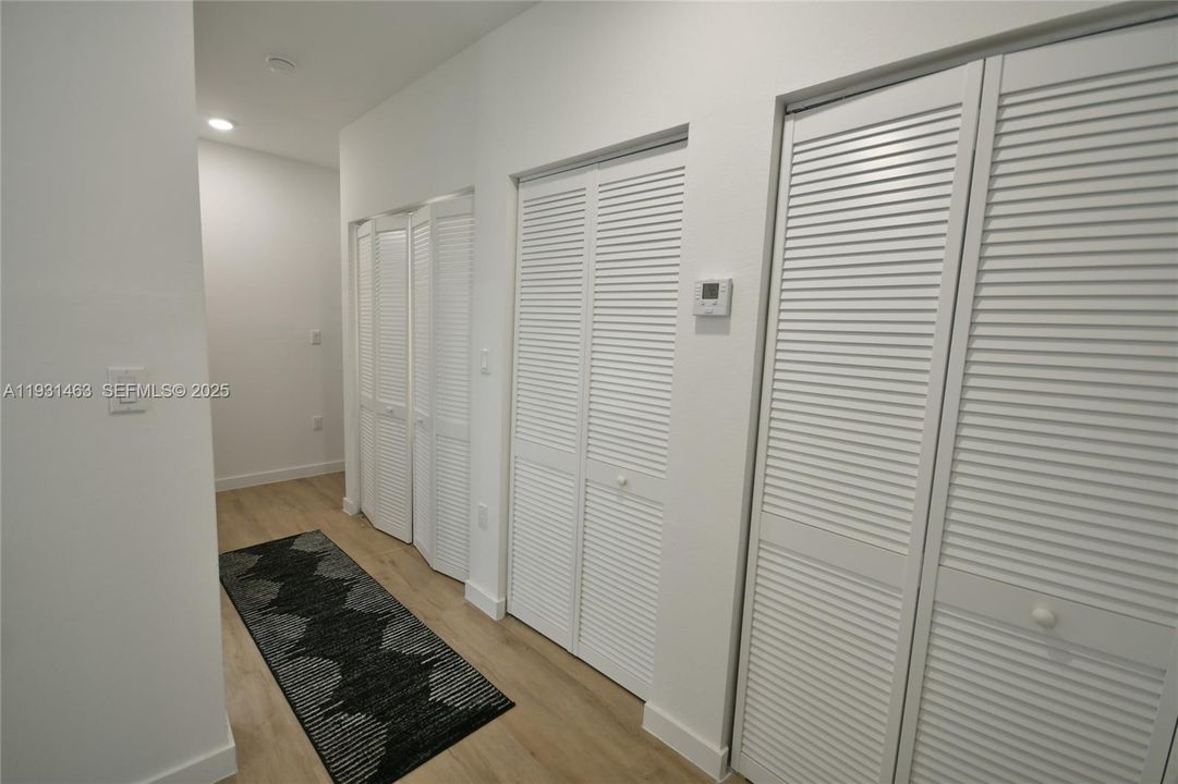 For Rent: $3,850 (5 beds, 3 baths, 1810 Square Feet)