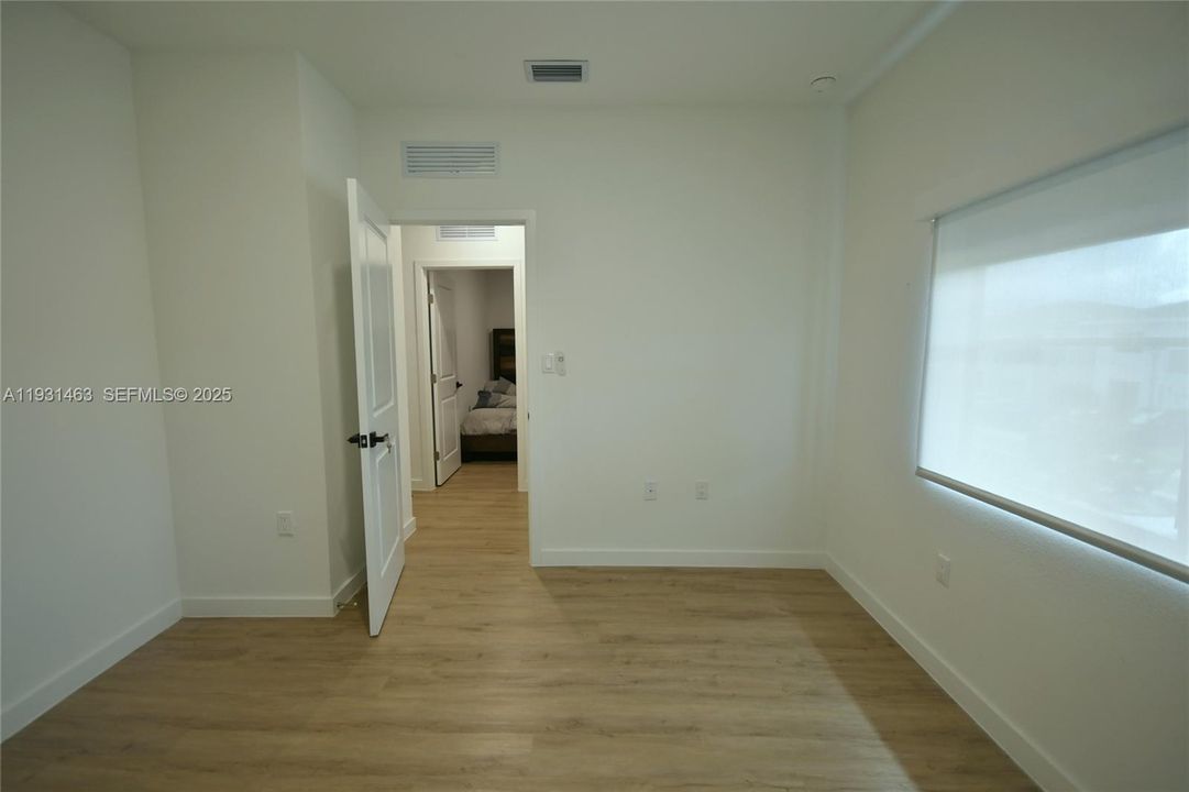 For Rent: $3,850 (5 beds, 3 baths, 1810 Square Feet)