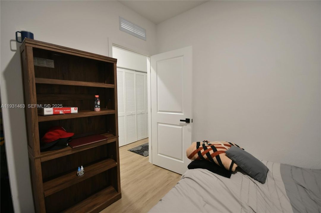 For Rent: $3,850 (5 beds, 3 baths, 1810 Square Feet)