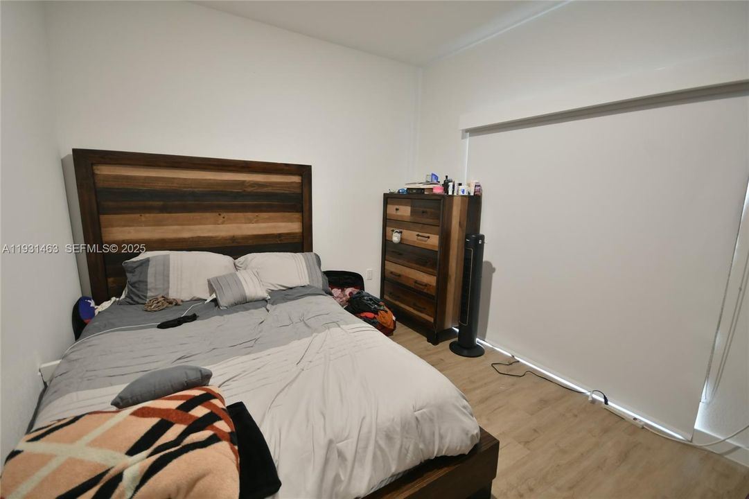 For Rent: $3,850 (5 beds, 3 baths, 1810 Square Feet)