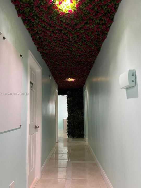 For Sale: $499,000 (7 beds, 3 baths, 1253 Square Feet)