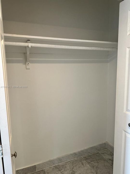 出租: $1,450 (0 贝兹, 1 浴室, 400 平方英尺)