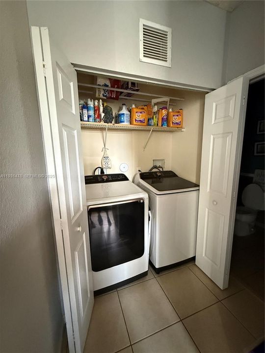 For Sale: $405,000 (3 beds, 2 baths, 1514 Square Feet)