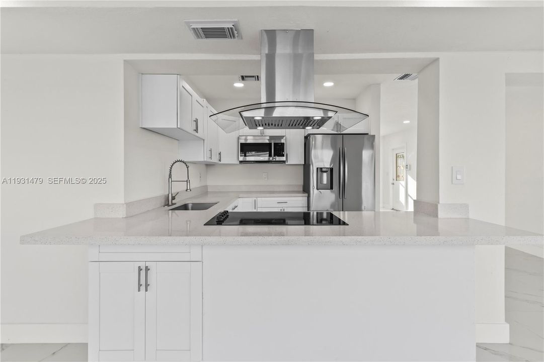 For Sale: $455,000 (3 beds, 2 baths, 1164 Square Feet)