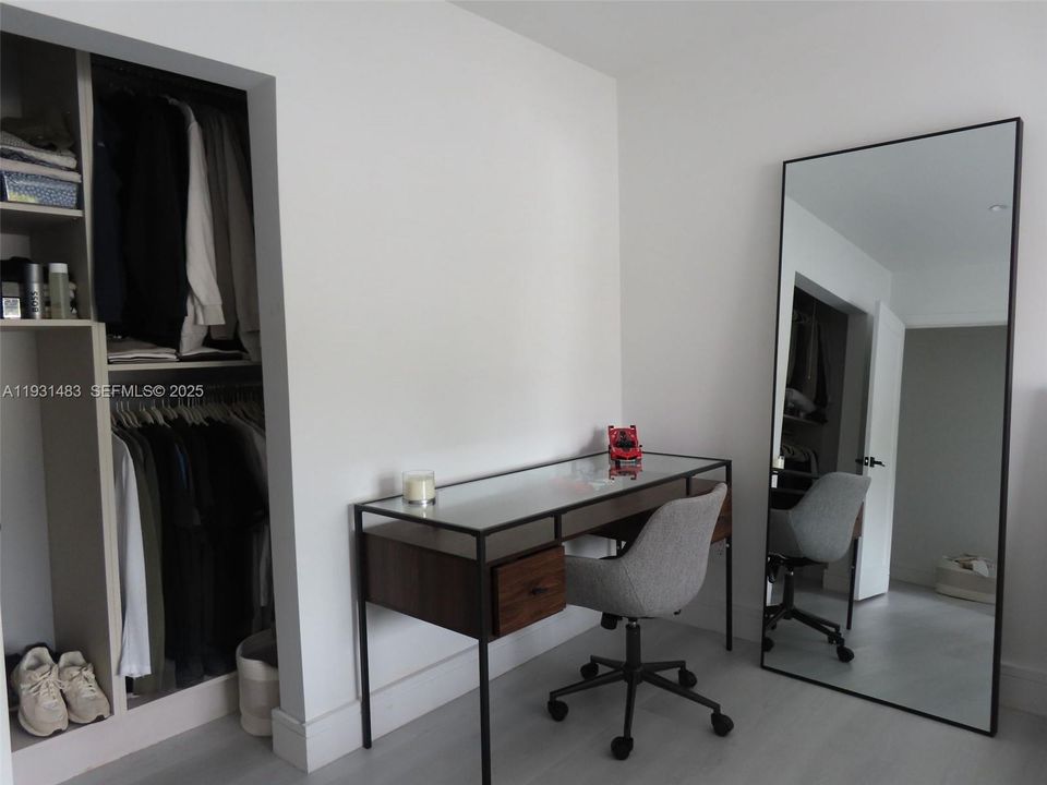 For Rent: $7,850 (3 beds, 2 baths, 2300 Square Feet)