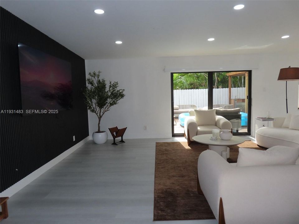 For Rent: $7,850 (3 beds, 2 baths, 2300 Square Feet)