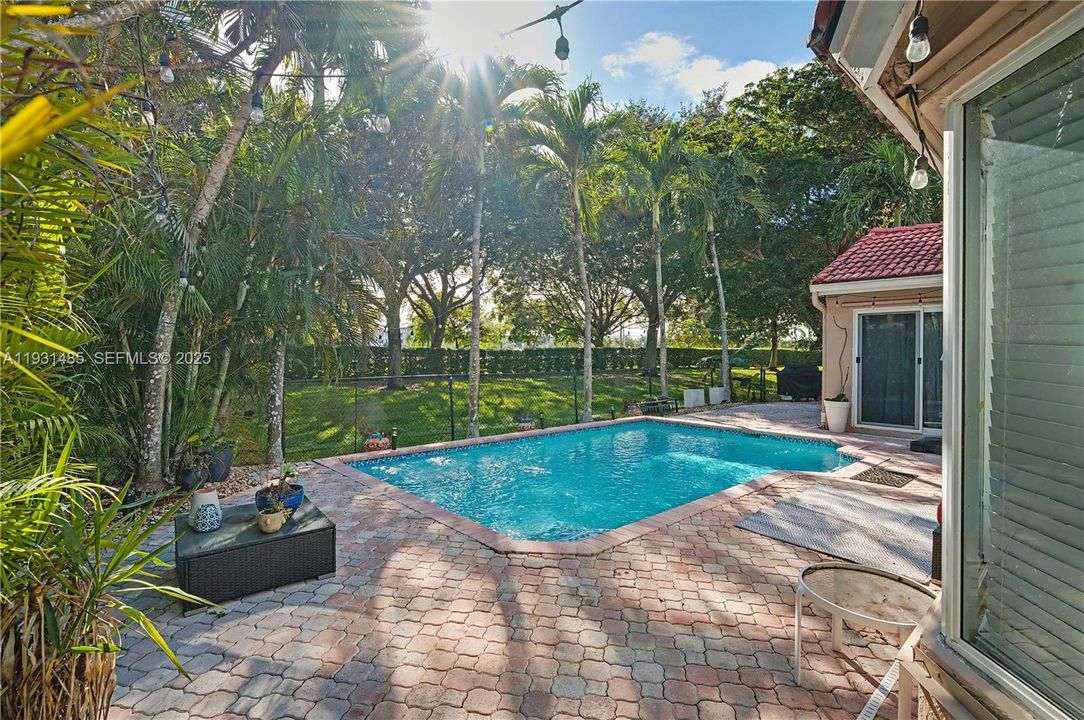 For Sale: $649,000 (3 beds, 2 baths, 1782 Square Feet)