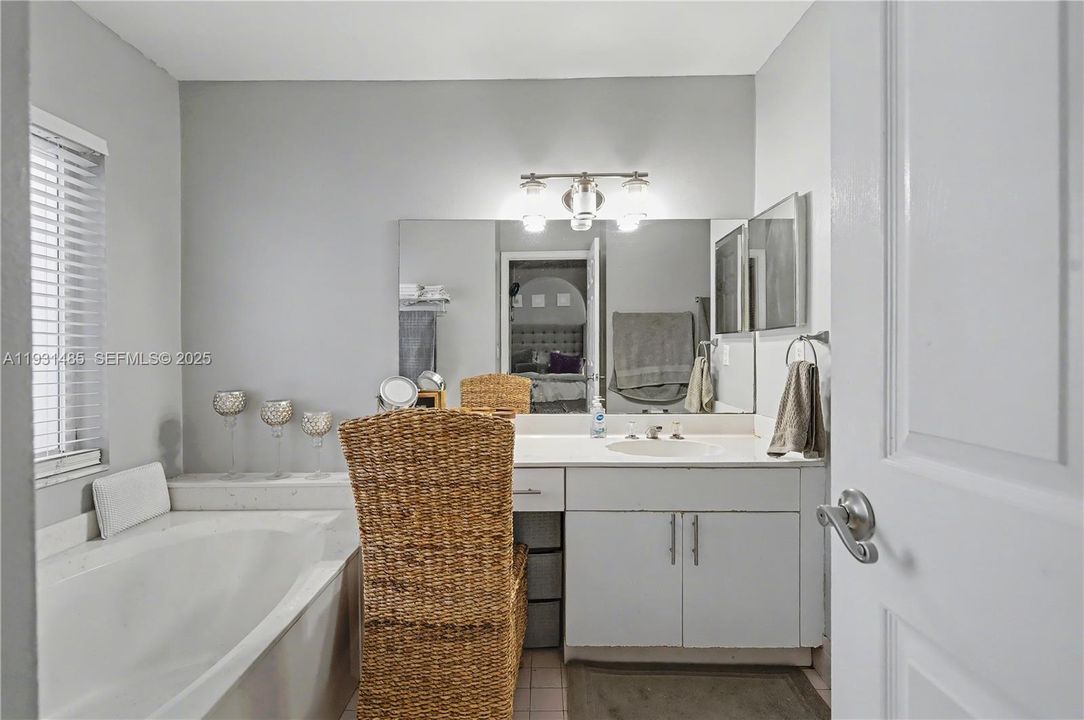 For Sale: $649,000 (3 beds, 2 baths, 1782 Square Feet)